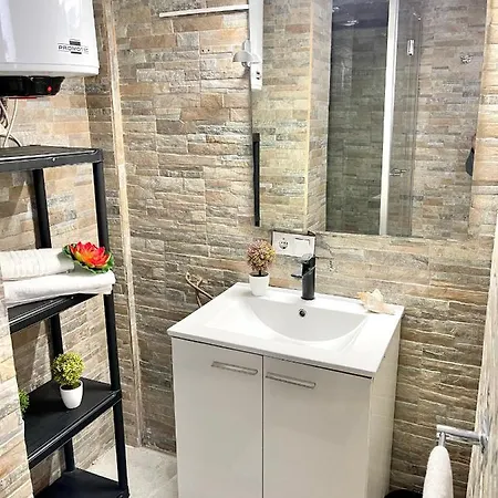 Apartbeach Cataluna 92 Piscina Y Climatizado * Salou